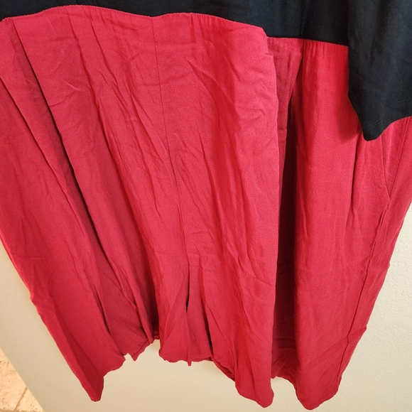 Torrid Disney Mickey Mouse Red Romper 4X - Picture 9 of 14